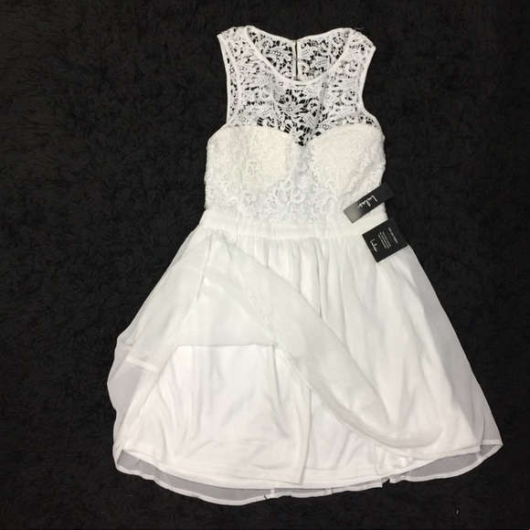 NWT LULUS WHITE LACE BACKLESS SKATER DRESS - Picture 7 of 8